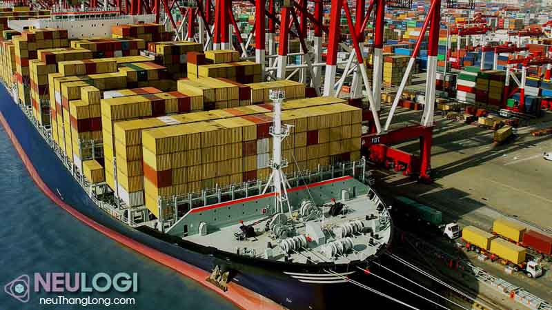 Hàng cồng kềnh phù hợp với vận chuyển bằng đường thủy và biển