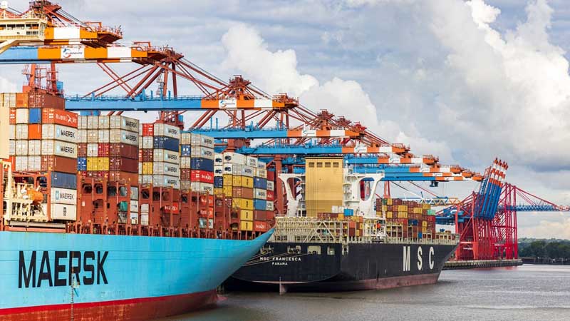 Cước phí vận tải bằng tàu hàng hải cực thấp hiện nay