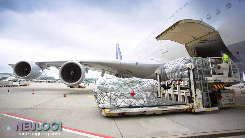 Ngành vận tải hàng hóa hàng không có sự hỗ trợ của công nghệ